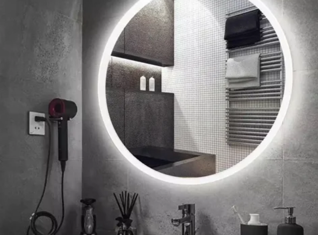 02. RUNDT LYSENDE LINJE PÅ KANTEN