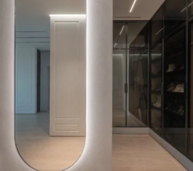 31. AVRUNDET SPEIL MED BAKGRUNNSBELYSNING